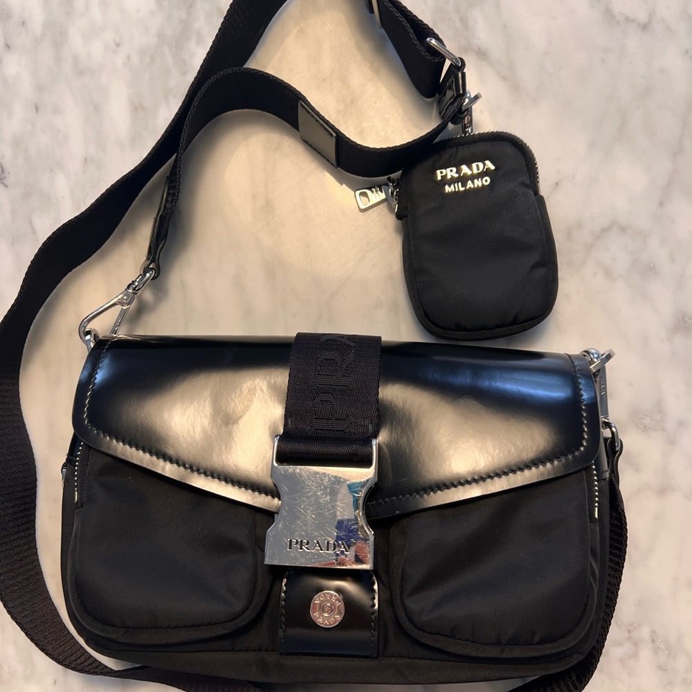 Like new Prada Pocket Shoulder bag